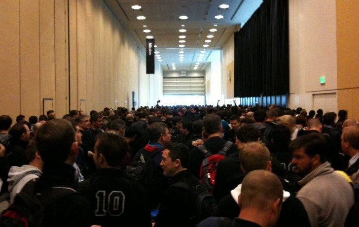 WWDC 2010 Keynote line inside Moscone West WWDC 2010 Keynote line inside Moscone West
