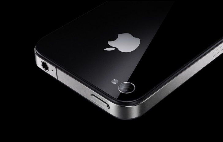 iPhone 4 rear with 5MP camera and LED flash iPhone 4