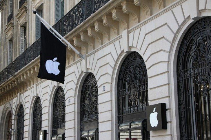 Apple Store Opéra (Paris, France) Apple Store Opéra (Paris, France)