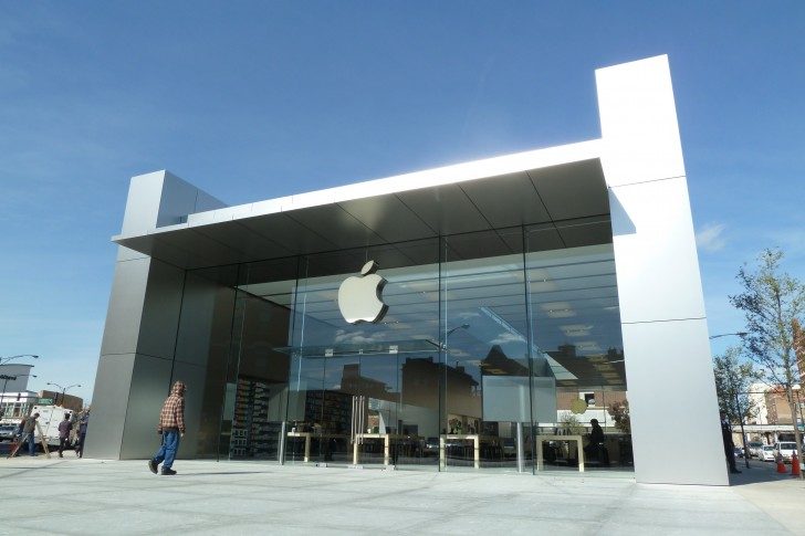 Apple Store Lincoln Park