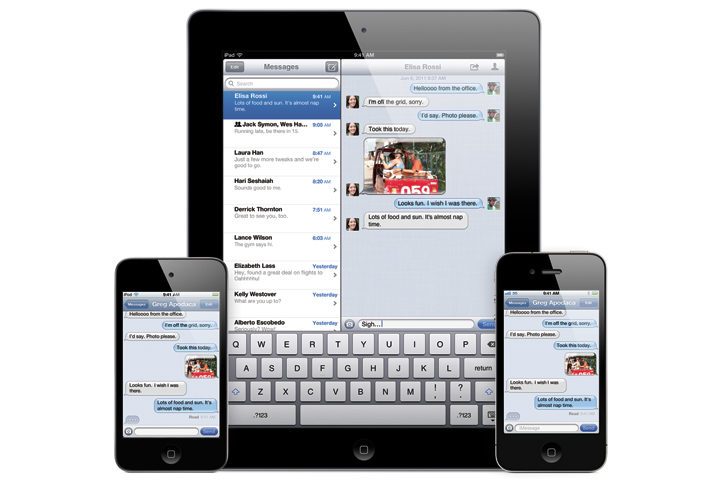 iOS 5 running iMessage iOS 5 running iMessage