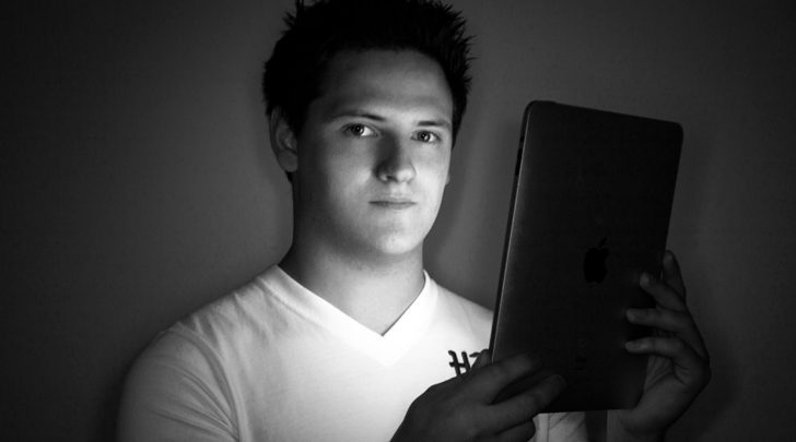 Alex Brooks Illuminated by iPad World of Apple author Alex Brooks
