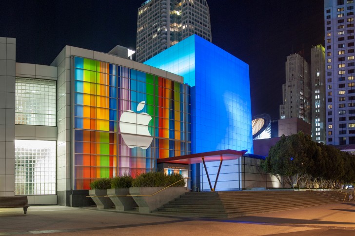 Yerba Buena Center for Arts in San Francisco adorned ahead of Apple's September 12 Event Yerba Buena Center for Arts in San Francisco adorned ahead of Apple's September 12 Event