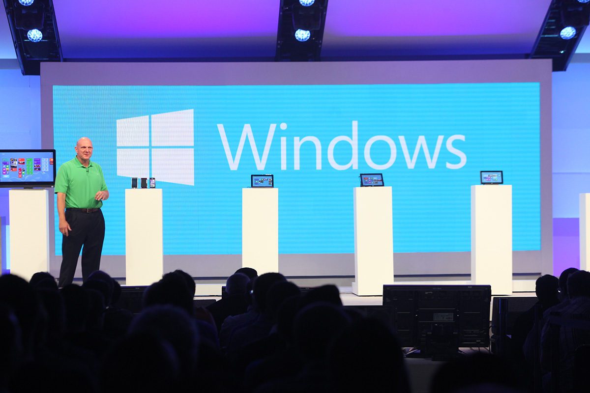 Steve Ballmer demos some Windows 8 devices Steve Ballmer demos some Windows 8 devices