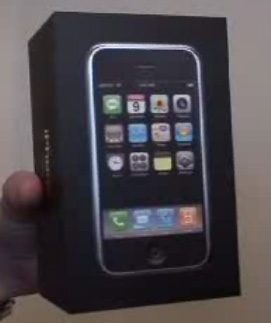 Ed Baig reveals iPhone packaging in video review