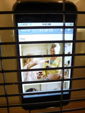 iPhone demonstration video showing email | Courtesy of flickr user sminman2005
