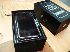 Engadget Unboxes iPhone