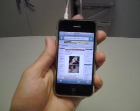 iPhone browsing Mac Rumors