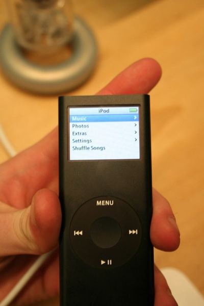 iPod nano (2nd generation) — photograph 13