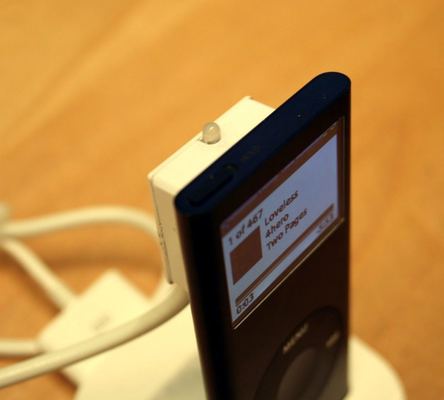 iPod nano (2nd generation) — photograph 14