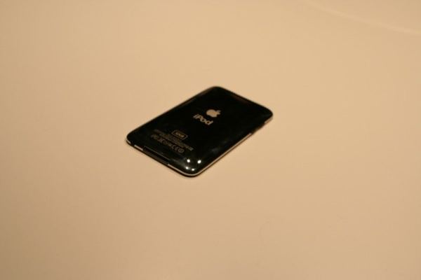 iPod touch (2nd generation) — photograph 8