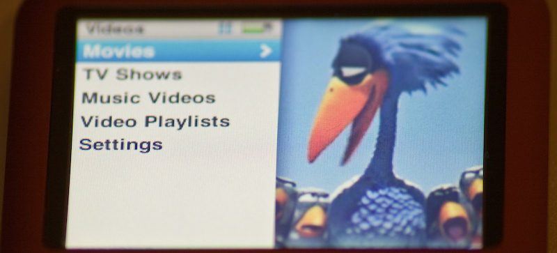iPod nano (3rd generation) — PRODUCT RED — photograph 2