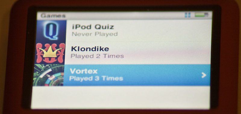 iPod nano (3rd generation) — PRODUCT RED — photograph 15