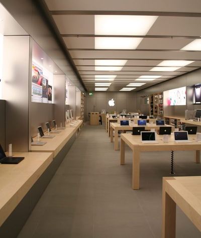 Apple Store — Arndale, Manchester — photograph 9