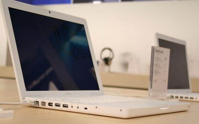 Apple Store — Arndale, Manchester — photograph 15