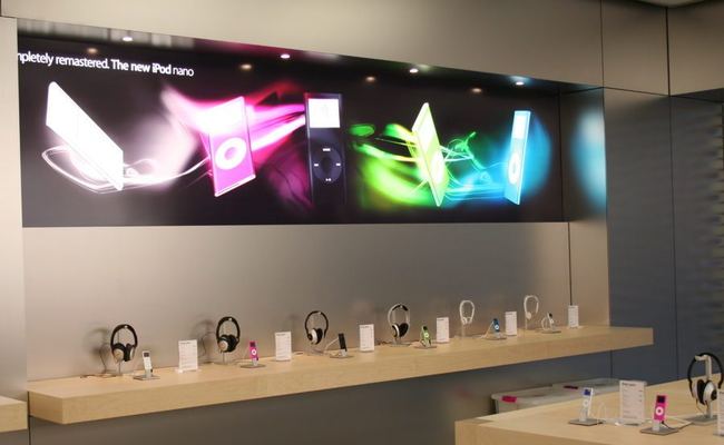 Apple Store — Arndale, Manchester — photograph 19