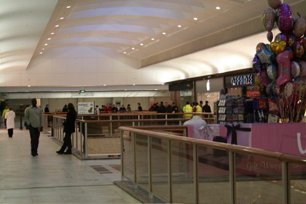 Apple Store — Brent Cross — photograph 28