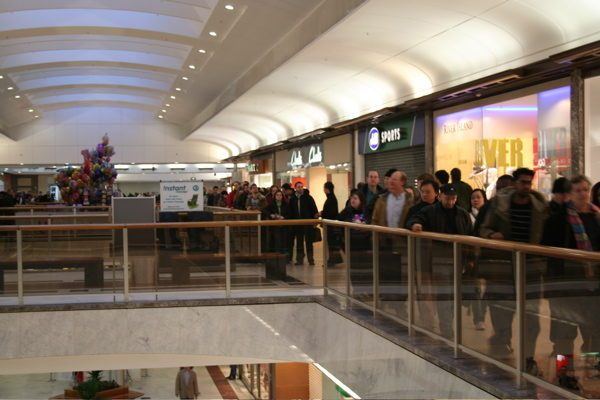 Apple Store — Brent Cross — photograph 48
