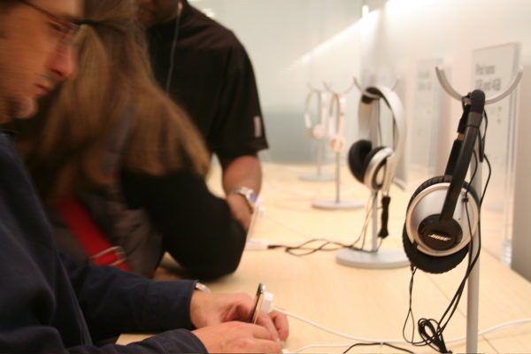 Apple Store — Brent Cross — photograph 63