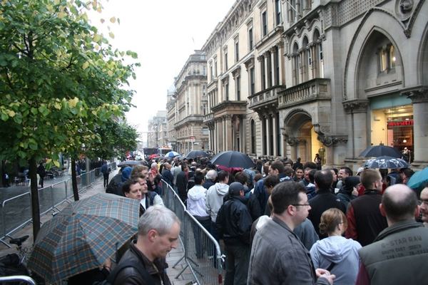 Apple Store — Buchanan Street, Glasgow — photograph 11