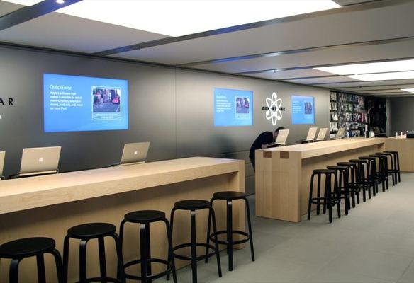 Apple Store — Buchanan Street, Glasgow — photograph 14