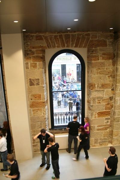 Apple Store — Buchanan Street, Glasgow — photograph 19