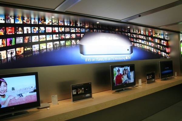 Apple Store — Buchanan Street, Glasgow — photograph 33