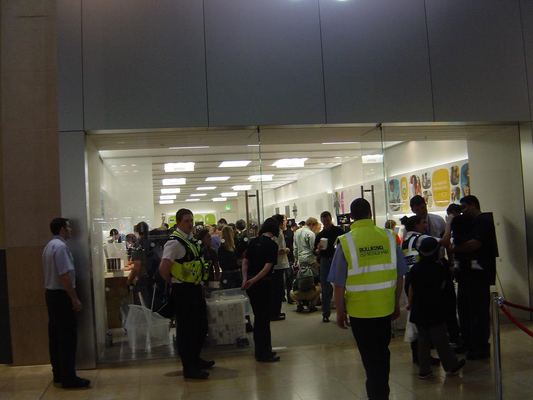 Apple Store — Bullring, Birmingham — photograph 51