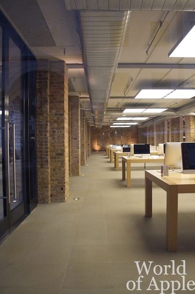 Apple Store — Covent Garden — photograph 7