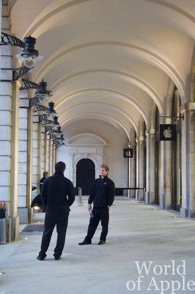 Apple Store — Covent Garden — photograph 8