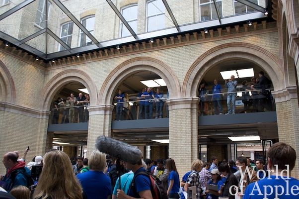 Apple Store — Covent Garden — photograph 20