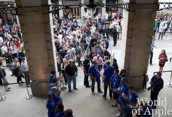 Apple Store — Covent Garden — photograph 30