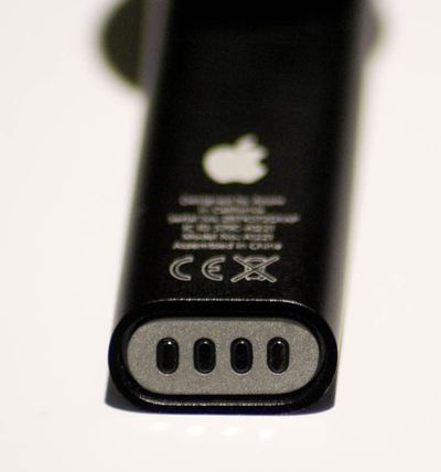 iPhone Bluetooth Headset — photograph 4