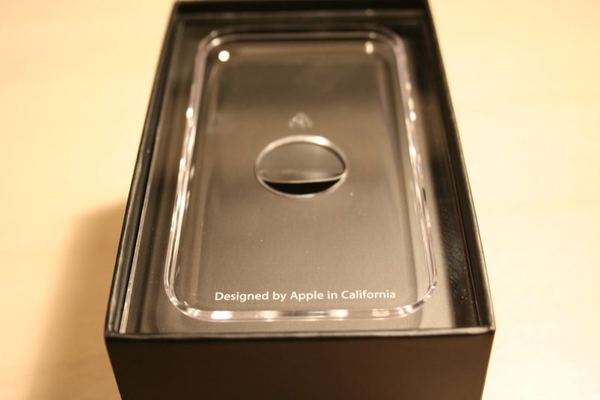 iPhone UK packaging — photograph 10