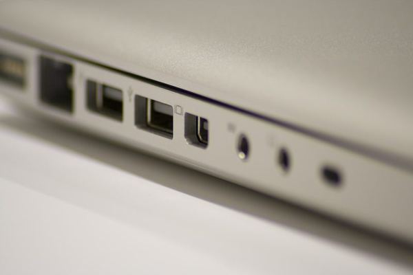MacBook (Late 2008) — photograph 18