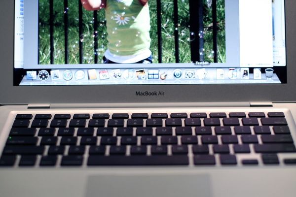MacBook Air — photograph 9