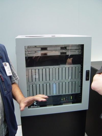 Mac Expo 2005 — photograph 9