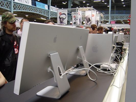 Mac Expo 2005 — photograph 13