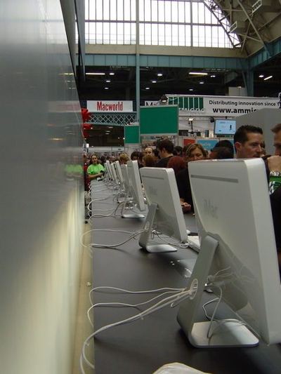 Mac Expo 2005 — photograph 14