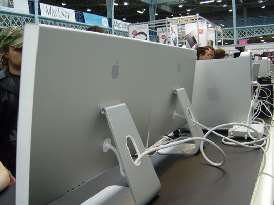 Mac Expo 2005 — photograph 15