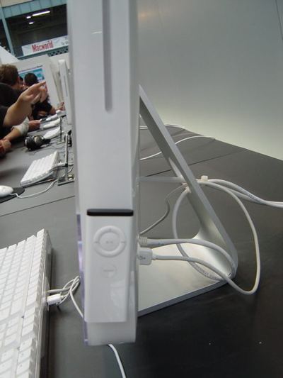 Mac Expo 2005 — photograph 29