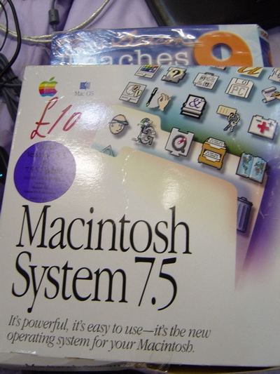 Mac Expo 2005 — photograph 38