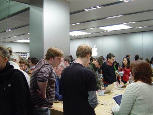 Mac Expo 2005 — photograph 46