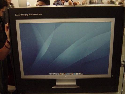 Mac Expo 2005 — photograph 47
