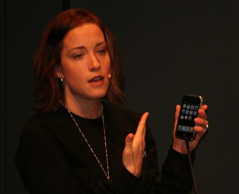 Macworld 2007 — Danika Cleary demonstrates iPhone — photograph 5