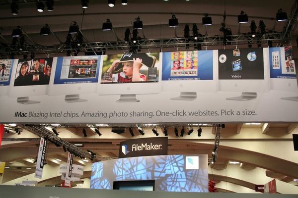 Macworld 2007 — expo floor — photograph 16