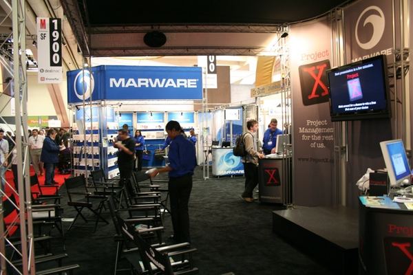 Macworld 2007 — expo floor — photograph 33