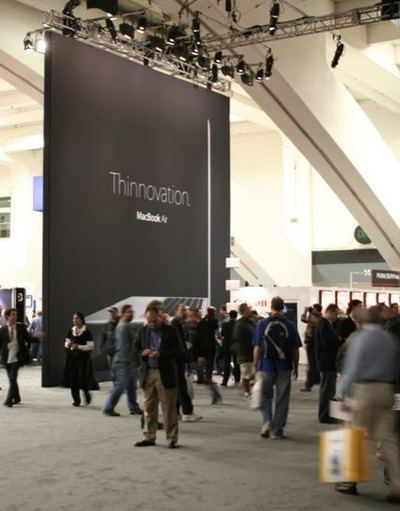 Macworld 2008 — Apple booth — photograph 16
