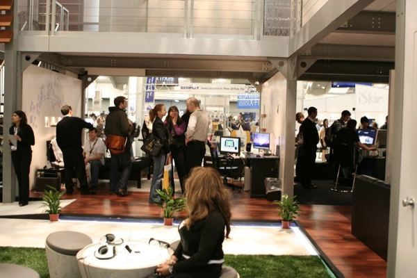 Macworld 2008 — Moscone South — photograph 105