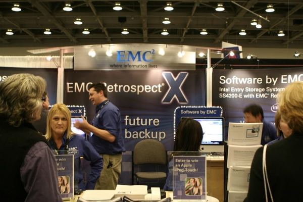 Macworld 2008 — Moscone West — photograph 43